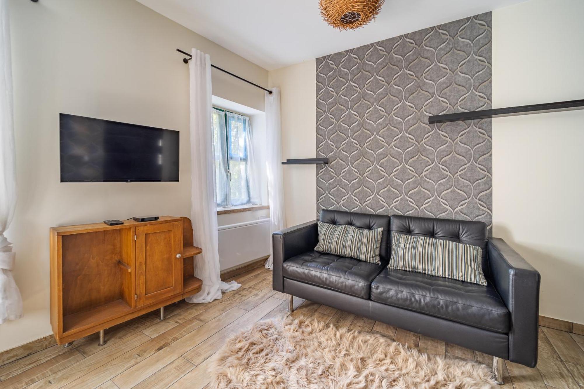 Cosy Room's Frontonas