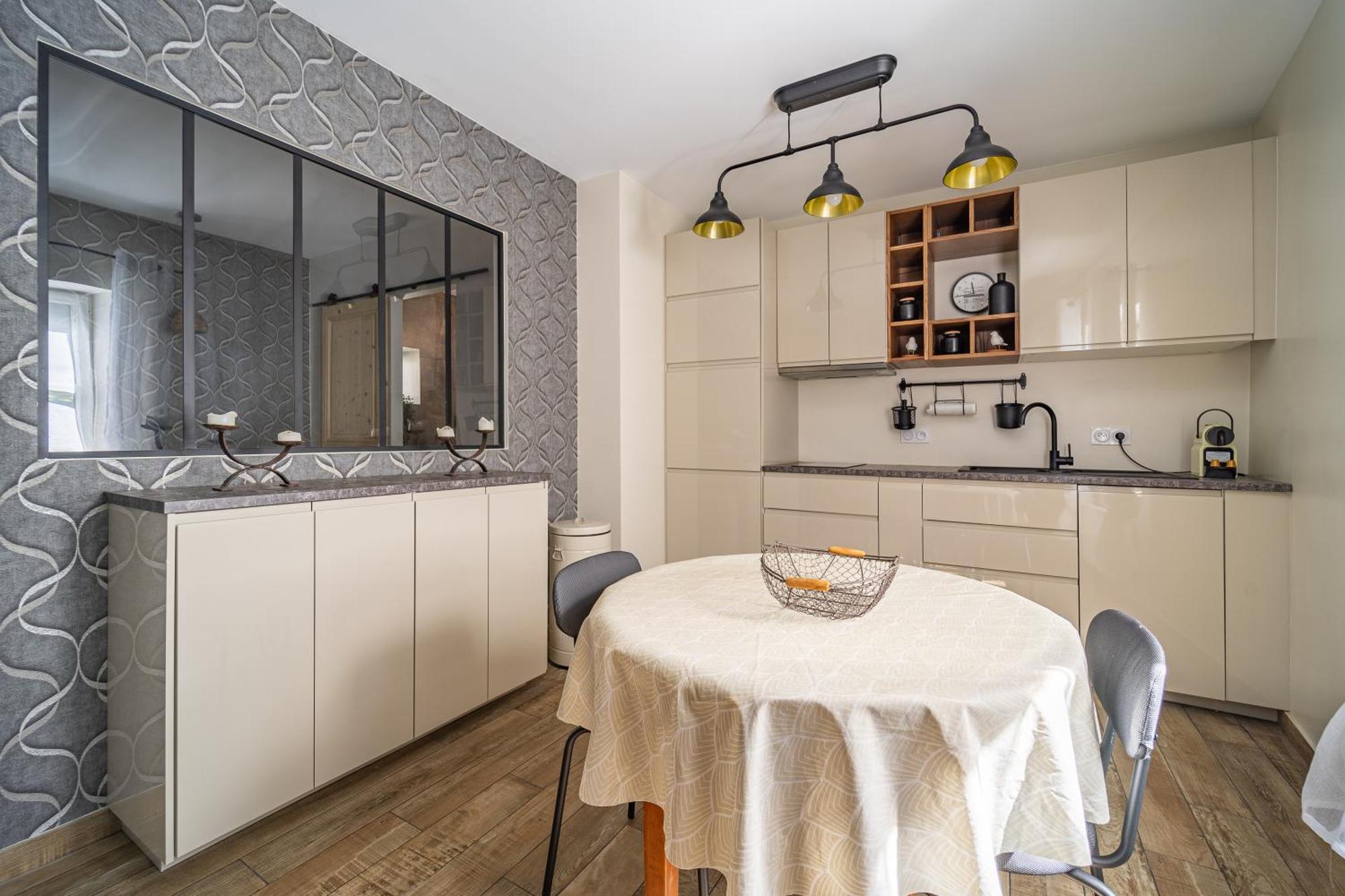 Cosy Room's Apartment